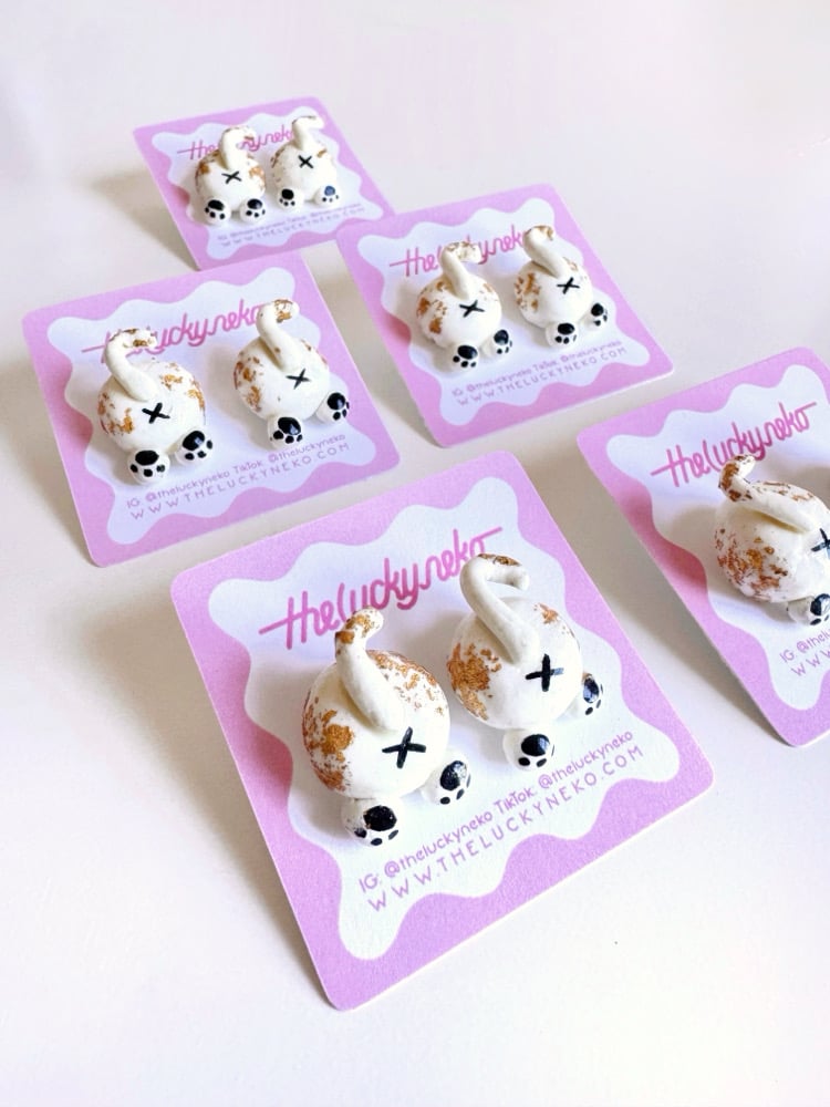 Kitty Booty Earrings Image 2