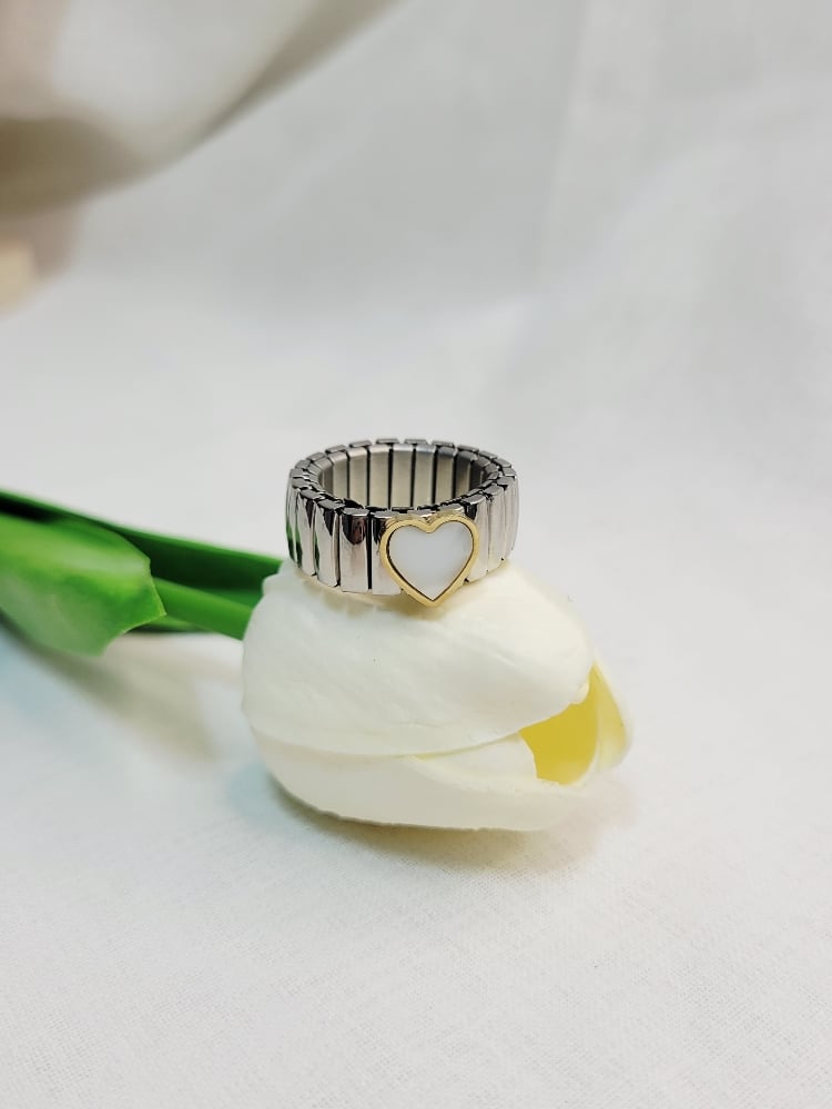 Image of Lisa Ring