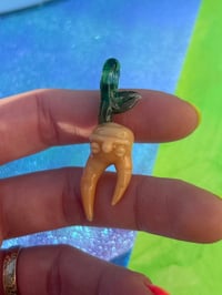 carrot tooth 1