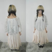 Image 3 of Axes Femme cape