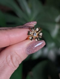 Image 3 of Glitz Glam Mini Gold Flower