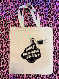 DUMP D SMITH TOTE