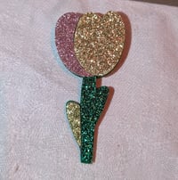 Image 4 of Broche tulipe à paillettes 