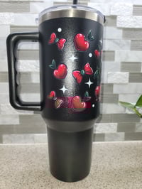 Image 2 of 40 oz Betty Boop Tumbler