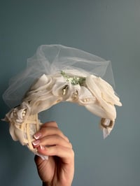 Image 13 of 1960s Flower Net Veil
