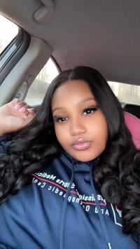 Image 1 of ON HAND GLUELESS WIGS