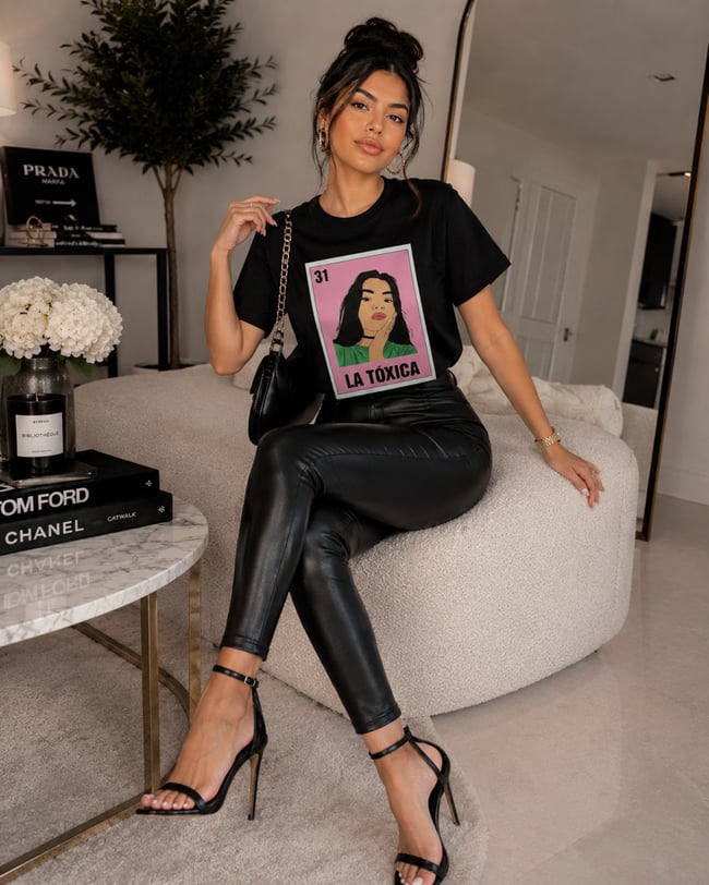 La Tóxica Graphic Tee 💋