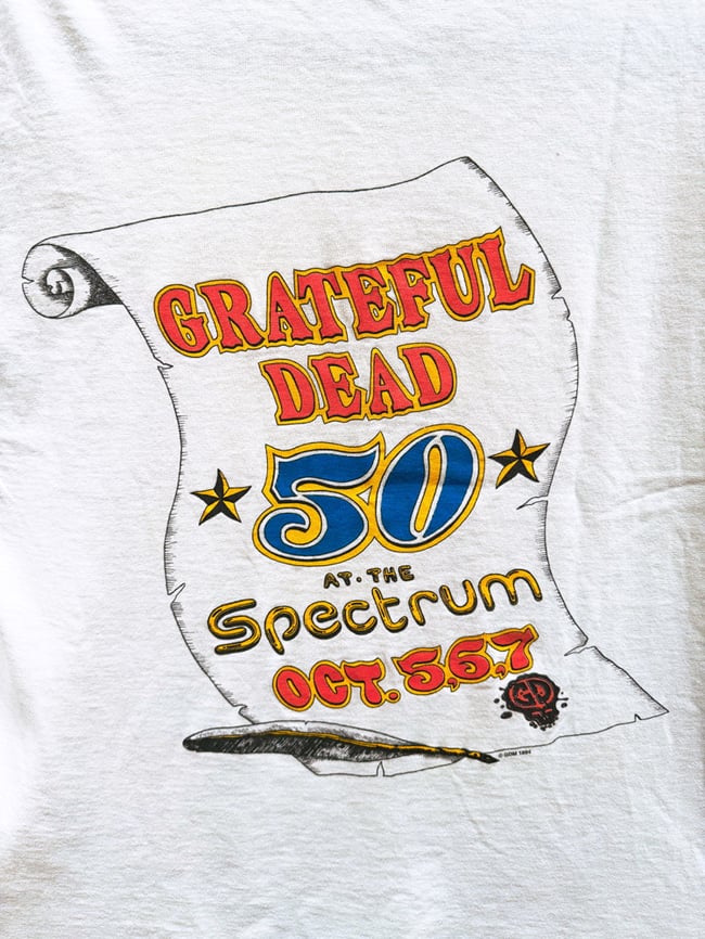 Grateful Dead 1994 Philadelphia Spectrum T-Shirt -- Size L