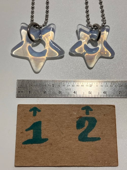 Image of opaline stars