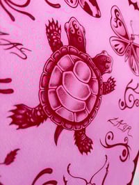 Image 3 of Tribal Turtle Flash (pink and red) 