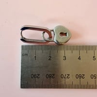 Image 3 of Oval Huggies with Lock (Stainless)