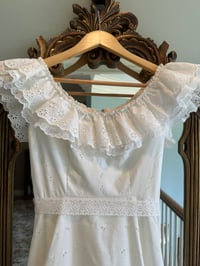 Image 6 of 1970s Eyelet Lace 