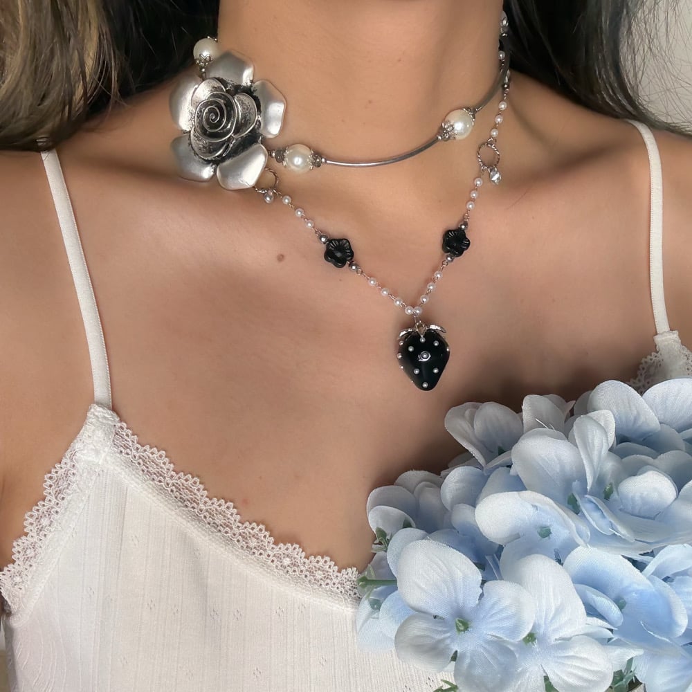 Image of Silver Rose Necklace