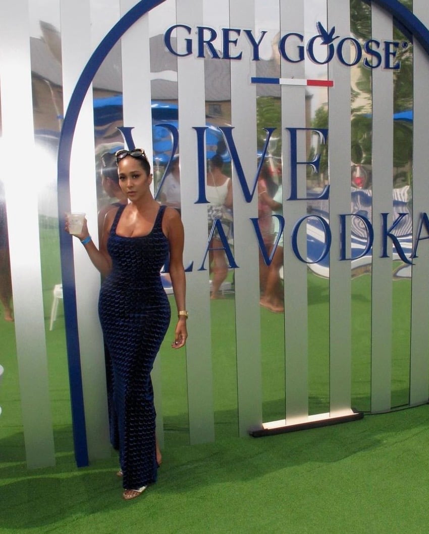 Image of BLUE VELVET WAVE DESIGN MAXI DRESS (MEDIUM)