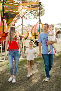 Image 2 of Fair Mini Sessions 