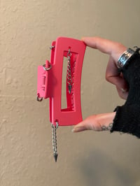 Image 2 of FIERCE CLAW CLIP (style i)