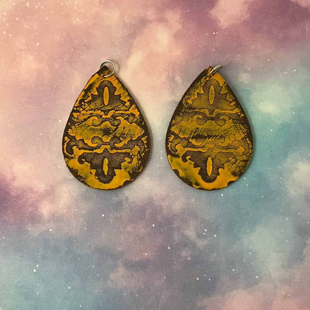 Image of Vintage Style Teardrop Pendants 2pc