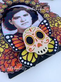 Image 2 of LOLA BUTTERFLY FRAME 