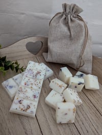 Image 1 of Gift Set ~ Natural Soy Wax Melts