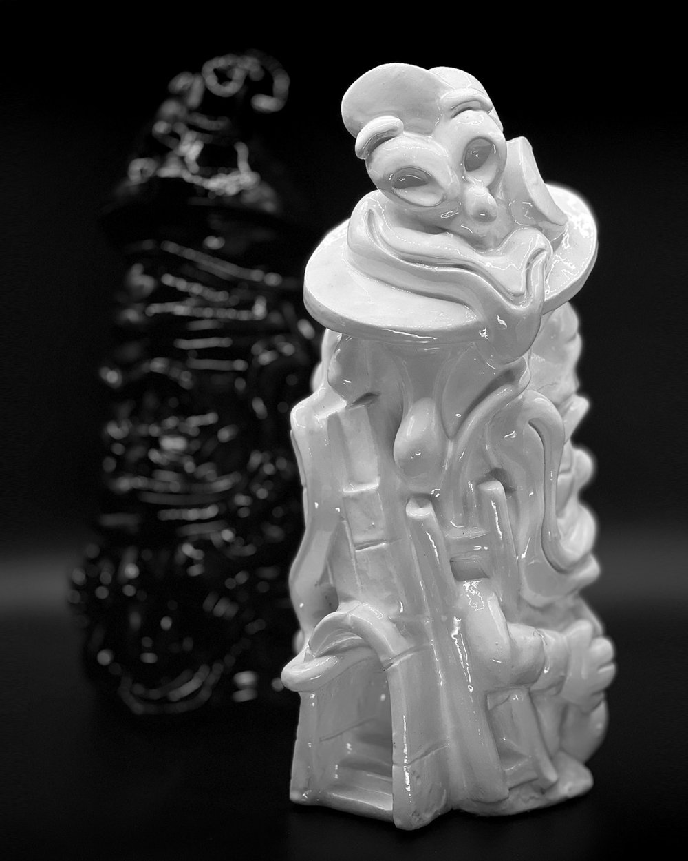 BACK IN THE HOOD PLASTER SCULPTURE (Black)