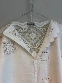 Image 2 of Daisy top, white (one size)