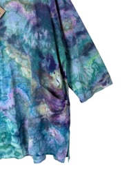 Image 3 of 1XL Cotton Woven Forager Top in Mermaid Watercolor Ice Dye