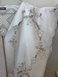 Image 5 of Daisy shirt 🌸 (one size)