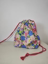 Image 4 of Bolso CAPACHA HORTENSIAS blanco