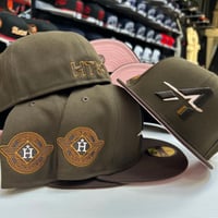 Image 2 of New Era 59Fifty Burntwood Pinky