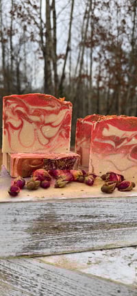 Image 3 of Rose gold , rose infused oil