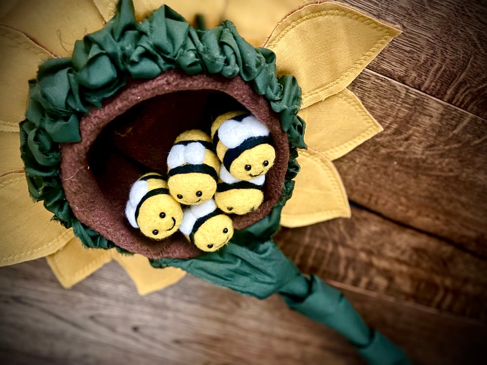 Image of Set of 5 Felted Busy Bees