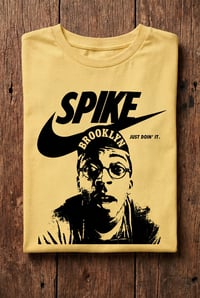 Image 5 of Camiseta Spike Lee