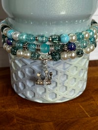 Image 11 of Cinderella-Inspired Tumbler Accessory Set – Bow, Straw Bauble & Bracelet Stack