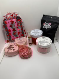 Image 3 of Valentines Gift Box