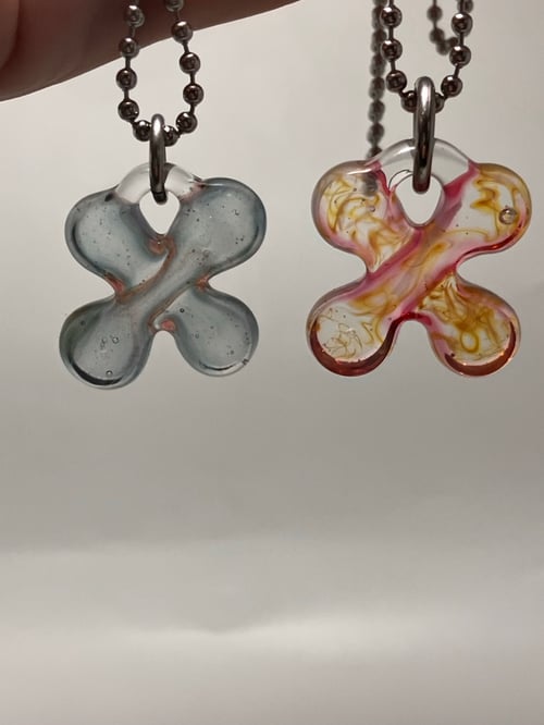 Image of flat clovers 