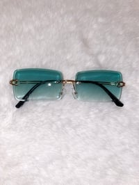 Image 3 of Bosslady Shades