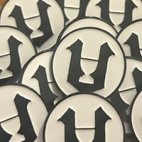 URNE emblem pin