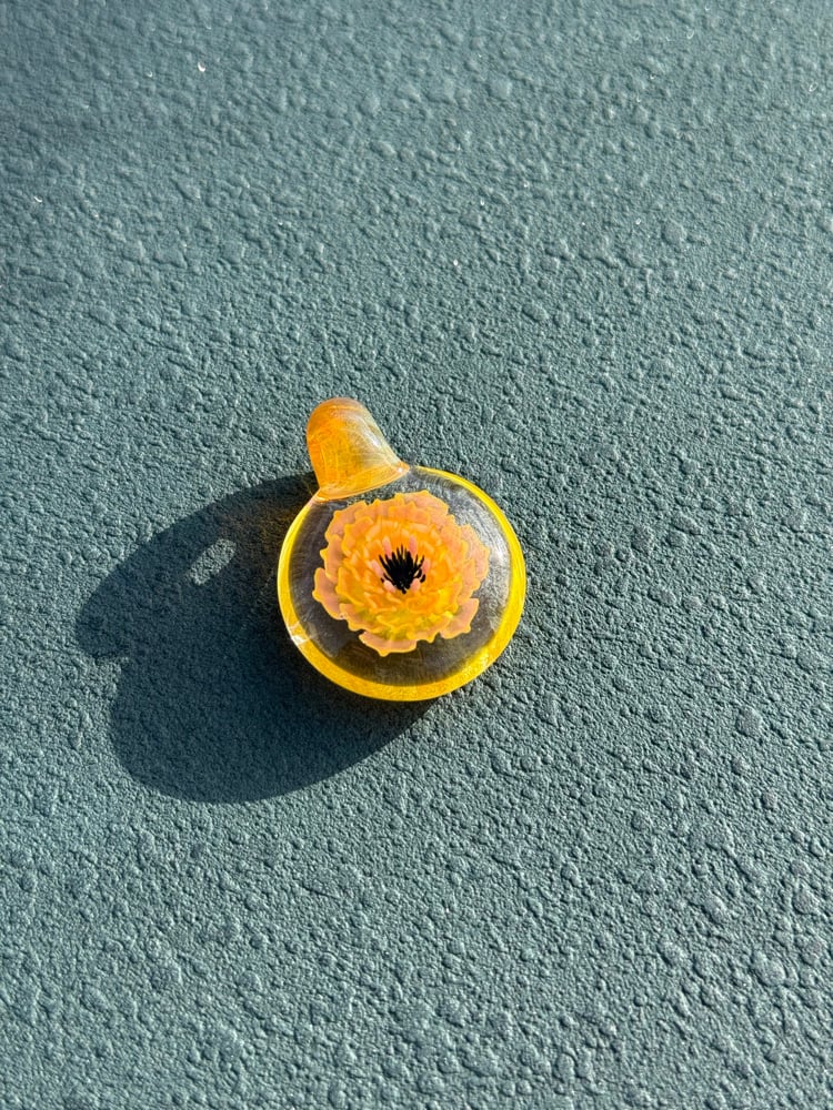 Image of  Yellow and pink sunset, flower pendant