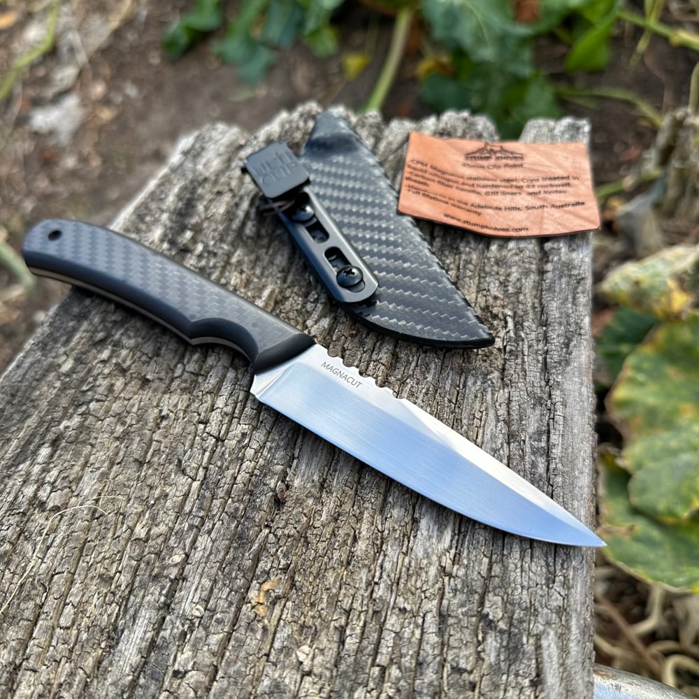 Image of 100mm Clip-point Utility Magnacut Carbon Fiber