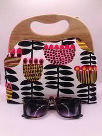 Image 3 of Modern Protea Handbag