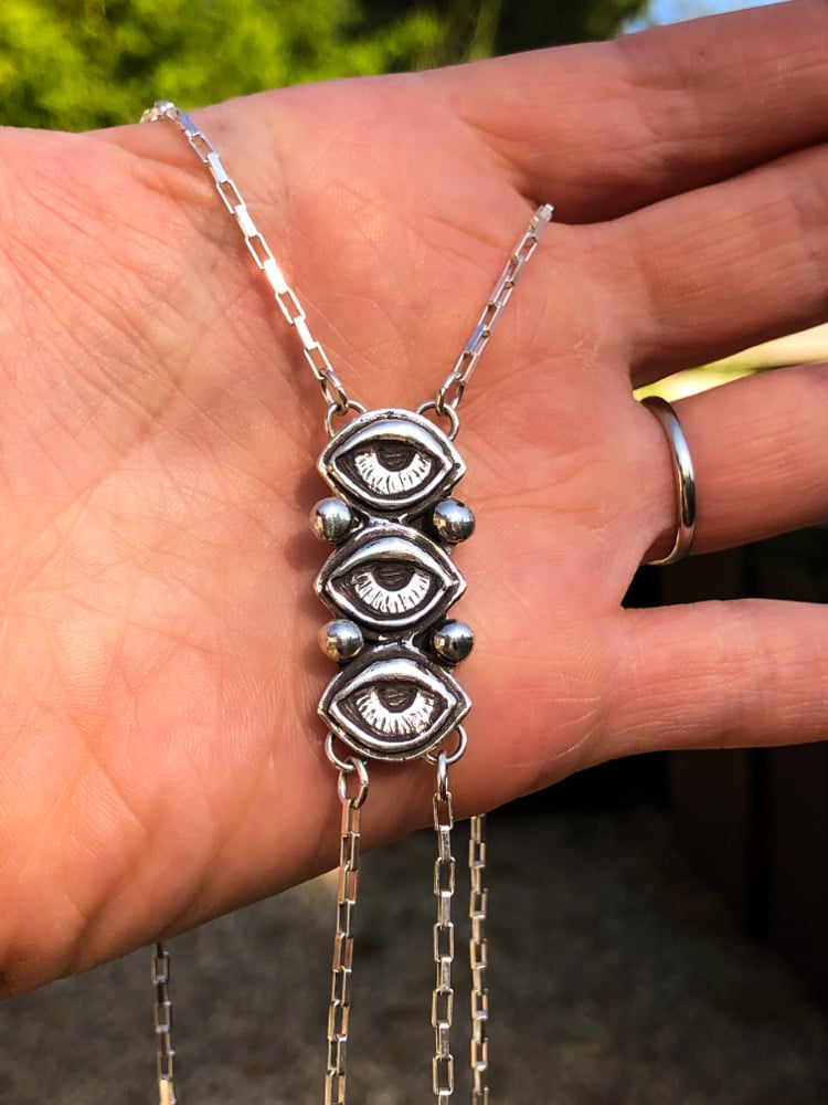 ALL SEEING NECKLACE