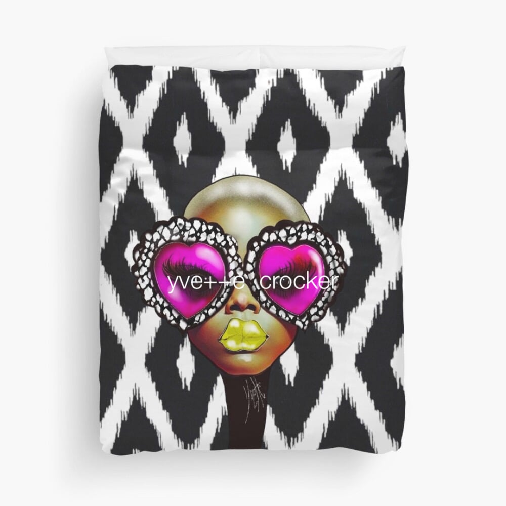 Image of HEART EYES COMFORTER
