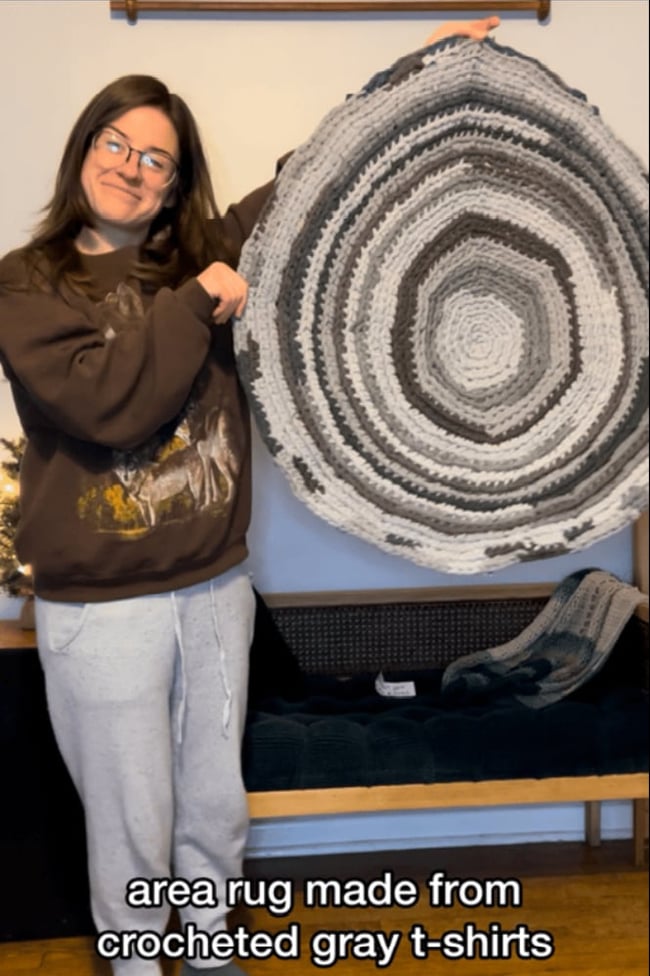 “Grayscale” Circular Crocheted Area Rug, 2’