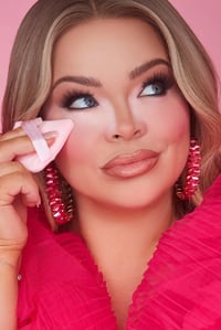 Image 4 of Beauty Creations Pink Cloud Setting Powder + Puff Set Talc Free