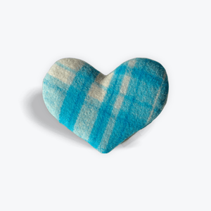 Image of SMALL - Wheat pack Heart shaped - Azure blue and White
