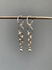 Cold earrings