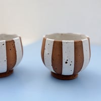 Image 2 of Circus Cup - Medium / cinnamon & white
