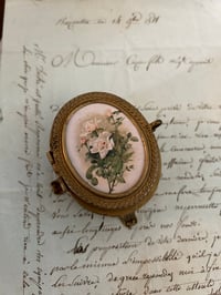 Image 3 of Petite boîte à bijoux 1900 en laiton ajouré
