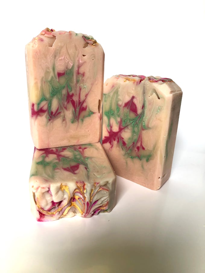 Image of Delta Dawn Faded Rose Soap