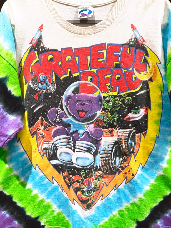 Grateful Dead 1997 Cosmic Charlie T-Shirt - Size XL (boxy)